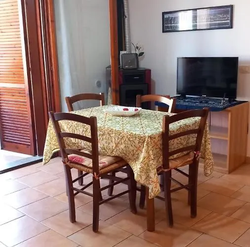 Marina Di Olbia Guest Apartment - Self Check-In - Iun R1646